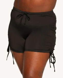 Getting Hyped Ruched Shorts -I Hear Raves 07.09.25Meg Syanne Jonathan9141