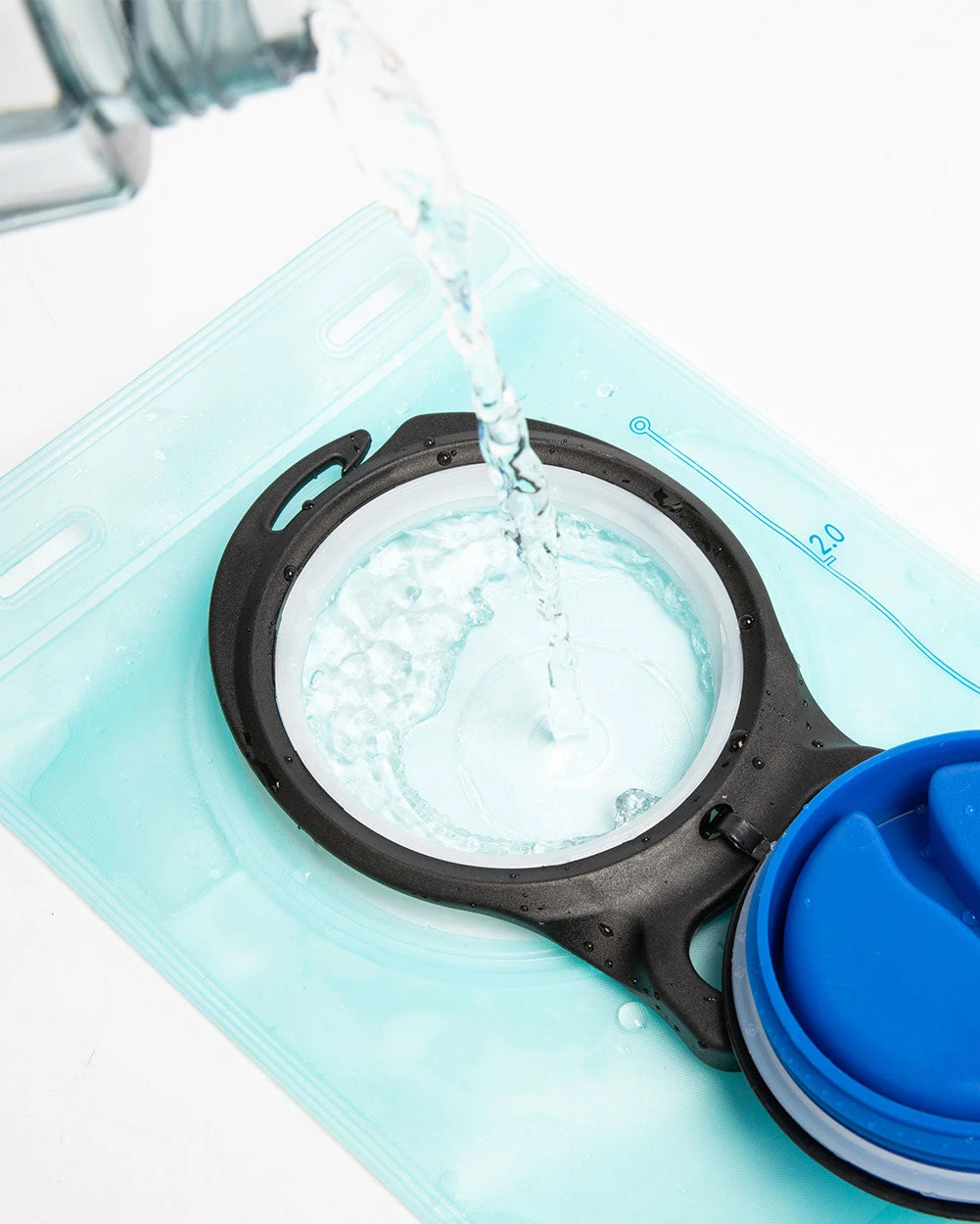 Cyber Connection Rainbow Reflective Anti-Theft Hydration Pack 4 Cyber Connection Rainbow Reflective Anti-Theft Hydration Pack - Image 2