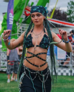 Sunflowerraver X IHR Get Bent Bandana -I Hear Raves Facetune 24 08 2025 19 45 53 VSCO 707da111 f013 445b 836a 402e86add99b