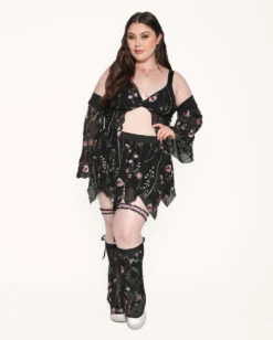 Lace Flowerfields Stretch Pixie Hem Top 15 Lace Flowerfields Stretch Pixie Hem Top -I Hear Raves Lace Flowerfields Pixie Hem Top C1 Full 810c2444 8b02 49ca 8d49 cca84d5016a0