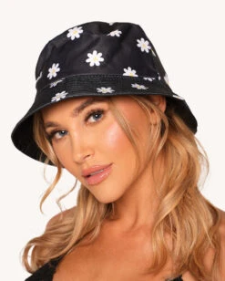 Picking Daisies Reversible Bucket Hat